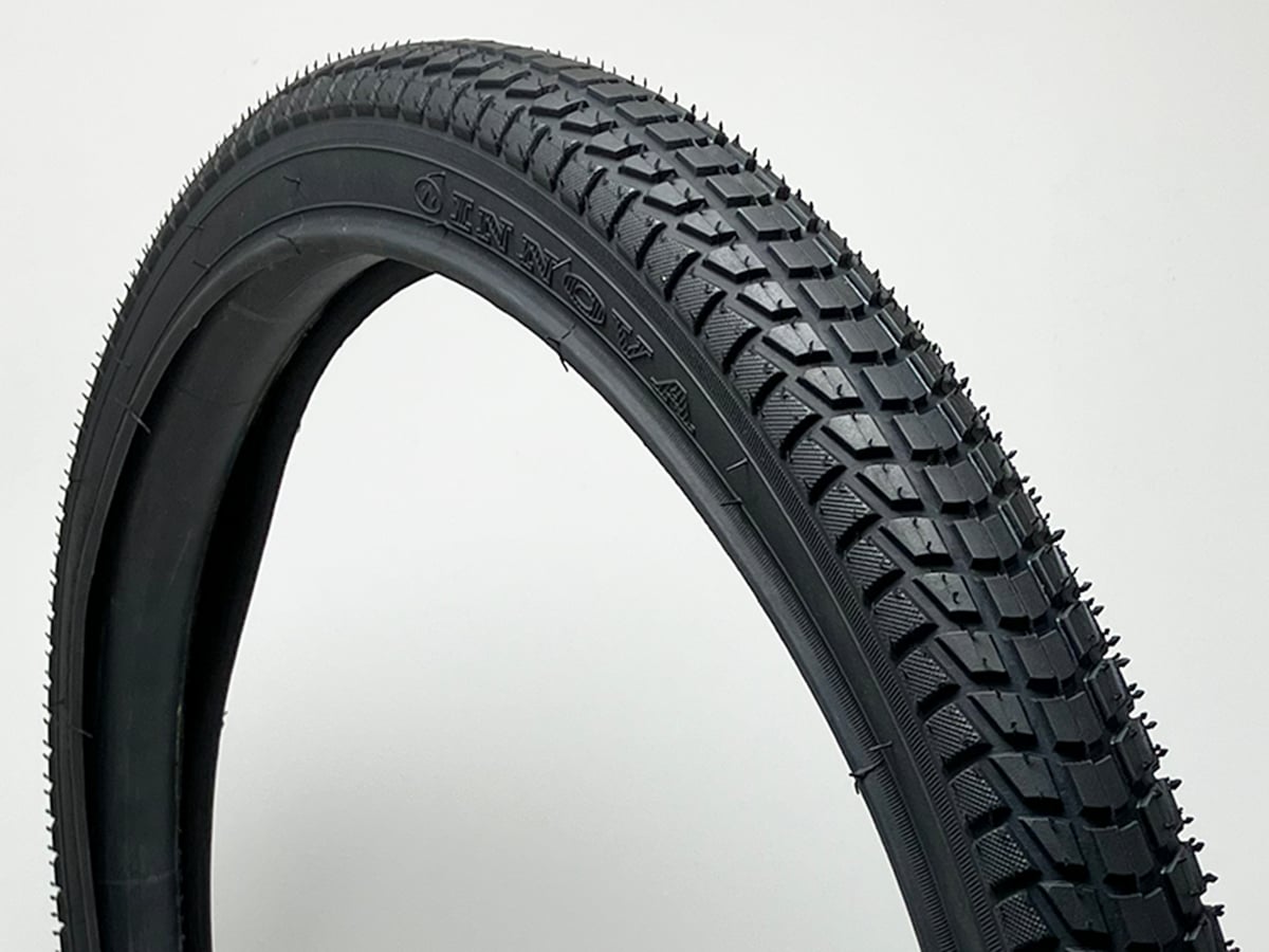 タイヤ 22×1.95 セミブロック