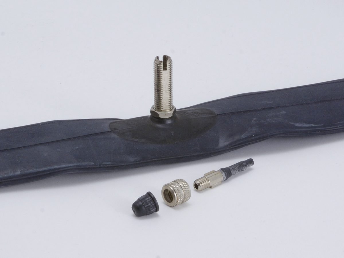 チューブ 24×1.5~1.75 (英式) 袋入り