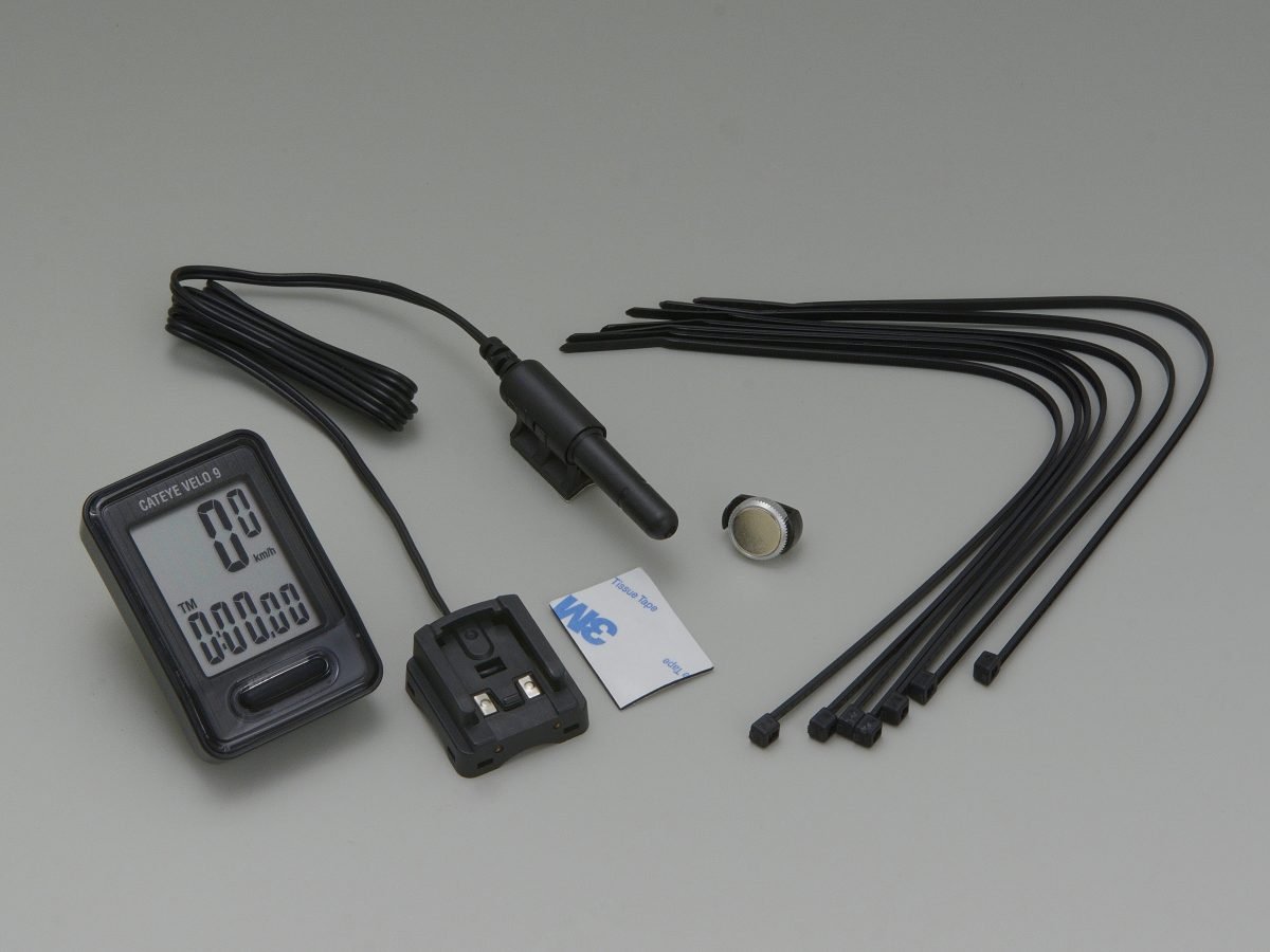 CAT EYE VELO9 (CC-VL820)