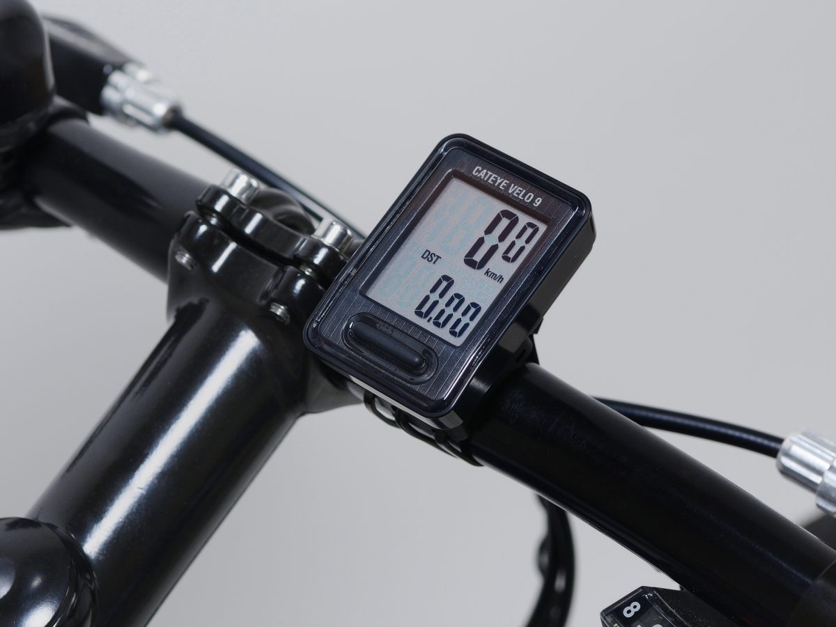 CAT EYE VELO9 (CC-VL820)