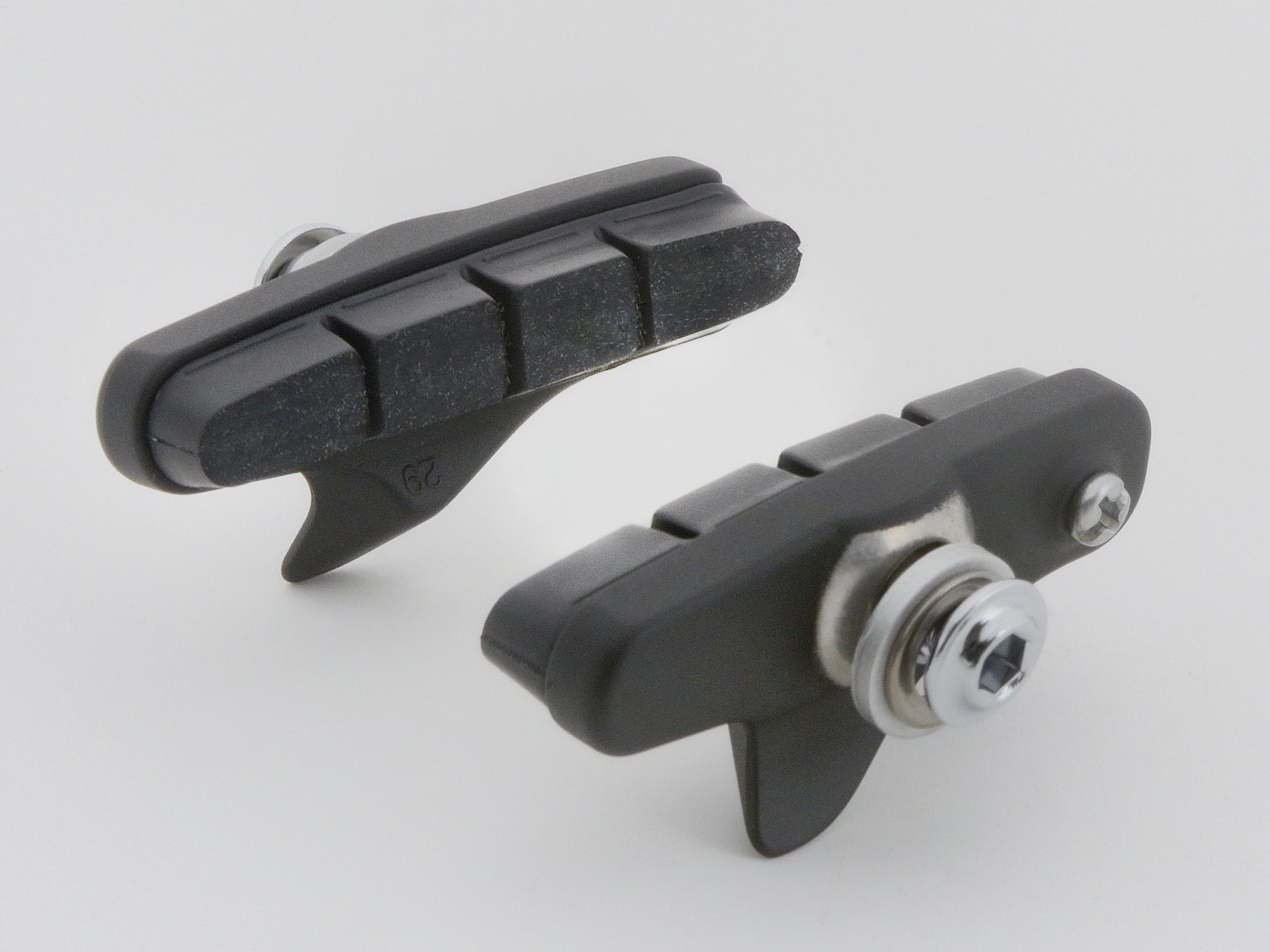 SHIMANO ブレーキシュー (R55C4) ｜パーツ・用品・自転車商品｜㈱サギサカ